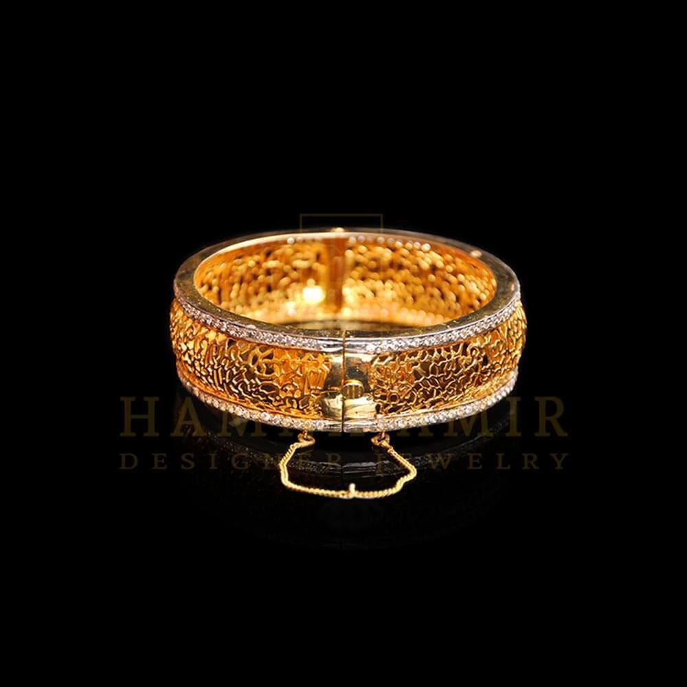 Hamna Amir. Calligraphy - Women's Designer Jewelry - Hamna Amir